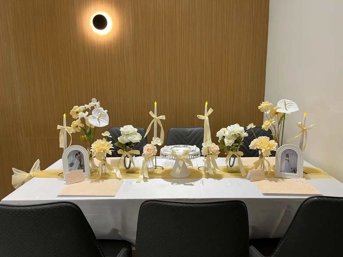 White & Cream Reguler