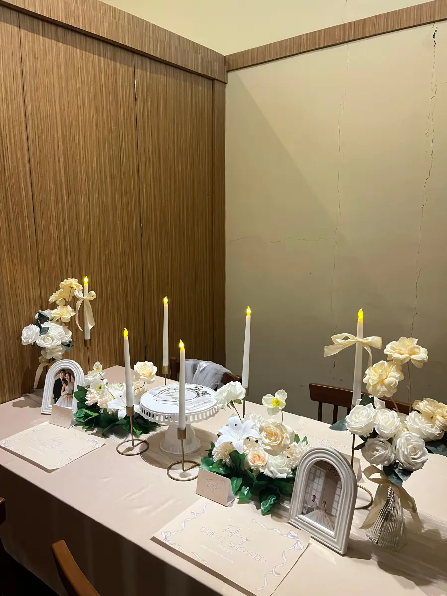 White & Cream Reguler