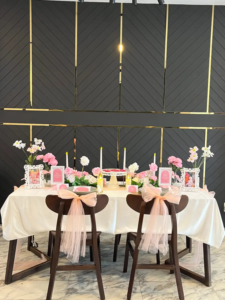 Pink & White Premium